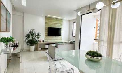 Lindo apartamento 3/4 com suíte à Venda no Imbui - 73 m² - Nascente - 2 vagas - Varanda - Armários