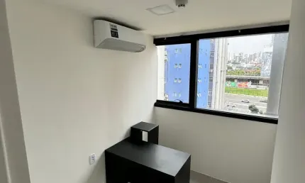Sala comercial com 3 salas à venda no Caminho Das Árvores