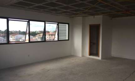 HANGAR BUSINESS PARK - SALA COMERCIAL - 2 salas juntas - 77m2 - Norte/sul -2 vagas de garagem