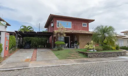 Casa à Venda em Piatã | Mobiliada - 400 m² - 4/4 - 2 Suítes - Varanda - Nascente - Energia solar - Poço artesiano