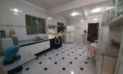 Casa a venda em jardim flor de maio com 4 dormitorios