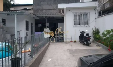 Conjunto de casas à venda no Jardim Bom Refúgio (Campo Limpo)