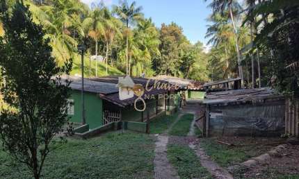Chácara / sítio com 3 quartos à venda na Rua José Mota, Embura, São Paulo