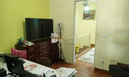 Casa à venda no Parque Santo Antônio com 2 Dormitórios