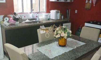 Casa à venda em Parque das Cerejeiras com 2 Dormitórios