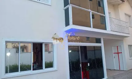 Casa à venda no Jardim Maria Rosa com 2 Dormitórios