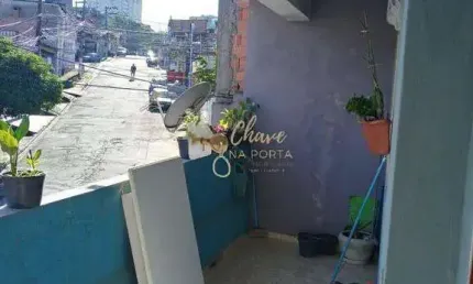 Sobrado amplo à venda no Parque Fernanda com 3 Dormitórios