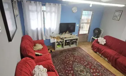 Sobrado de Esquina à venda no Jardim Dionisio com 3 Dormitórios