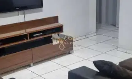 Casa ampla à venda na Vila Industrial com 2 Dormitórios