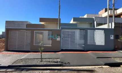 Casa com 2 quartos à venda na Fazenda Santa Dalmácia, 832, Jardim Nova Cambé, Cambé por R$ 315.000