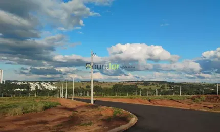 Terreno em condomínio fechado à venda na Avenida José Vicente Aiello, Parque das Nações, Bauru