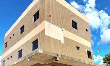QD 803 Recanto das Emas Prédio 6 Quartos 112,50m² Térreo Locação