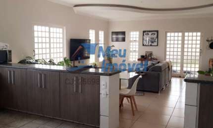 Cond Solar dos montes Arniquieras SHA CJ5 CH133 LT07  casa de laje com 5 quartos