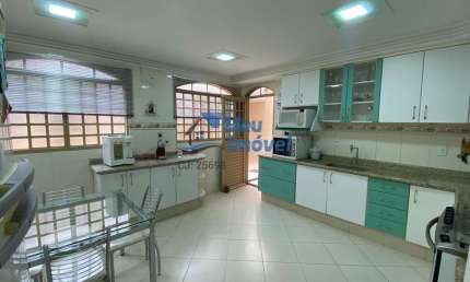 QNM 42 M Norte Taguatinga Sobrado 4 Quartos 4 Suítes Lote 250m² 6 Vagas