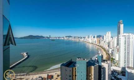 Apartamento com 3 dormitórios à venda, 182 m² por R$ 8.400.000 - Pioneiros - Balneário Camboriú/SC