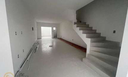Sobrado com 3 dormitórios à venda, 110 m² por R$ 650.000 - Morretes - Itapema/SC