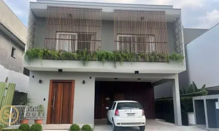 Casa com 3 dormitórios para alugar, 310 m² por R$ 15.000/mês - Centro - Camboriú/SC