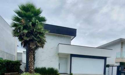 Casa com 3 dormitórios à venda, 500 m² por R$ 3.800.000 - Centro - Camboriú/SC