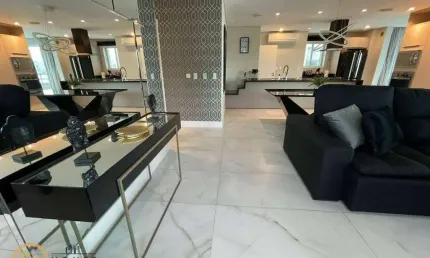 Apartamento com 3 quartos para alugar na Avenida Atlântica, Frente do Mar, Balneário Camboriú