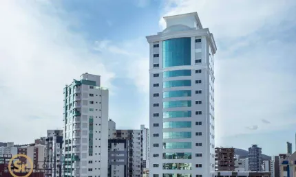 Apartamento com 3 dormitórios à venda, 142 m² por R$ 2.135.000