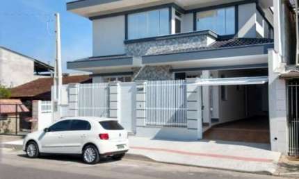 Sobrado com 4 dormitórios à venda, 228 m² por R$ 3.750.000,00 - Vila Real - Balneário Camboriú/SC