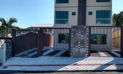 Sobrado com 3 dormitórios à venda, 130 m² por R$ 1.250.000,00 - Ariribá - Balneário Camboriú/SC