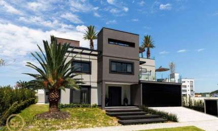 Casa com 4 dormitórios à venda, 486 m² por R$ 4.860.000 - Centro - Camboriú/SC
