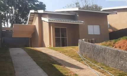 Casa 2 dormitórios para Venda em Jarinu, Parque das Videiras, 2 dormitórios, 1 suíte, 2 banheiros, 5 vagas