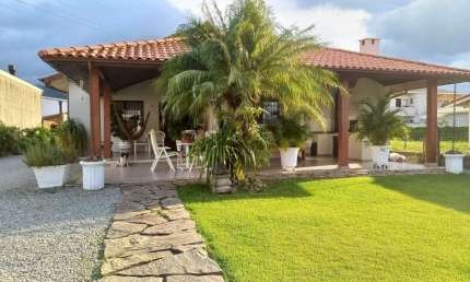 Chácara à venda com 4 quartos 1 suíte, 220,7m² em Aririú da Formiga Palhoça