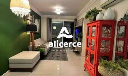 Apartamento à venda com 2 quartos 1 suíte, 133m² em Capoeiras Florianópolis