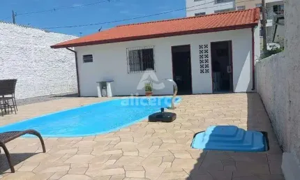 Casa à venda com 3 quartos 1 suíte, 182m² em Barra do Aririú Palhoça