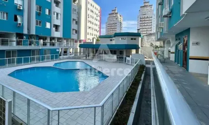 Apartamento 3 dormitórios com suíte e piscina em barreiros - são josé - sc