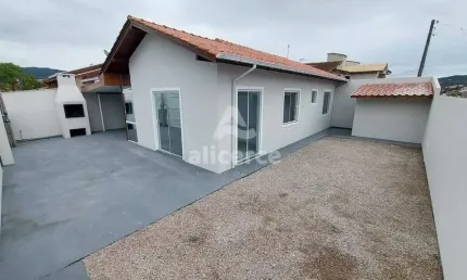 Casa à venda com 2 quartos , 50m² em forquilhas são josé