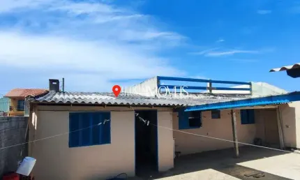 Casa à Venda com vista Incrível para o Mar - Centro de Balneário Pinhal!