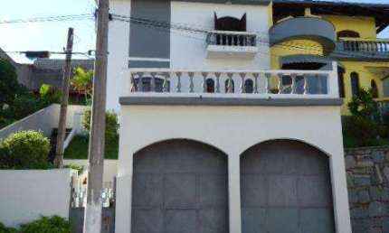 Casa com 3 dormitórios à venda, 145 m² por R$ 700.000,00 - Barbosas - Arujá/SP