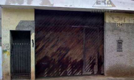 Casa com 3 dormitórios à venda, 650 m² por R$ 1.300.000,00 - Chácara São José - Arujá/SP