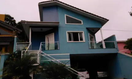 Sobrado com 3 dormitórios à venda, 250 m² por R$ 1.500.000 - Condomínio Country Club - Arujá/SP