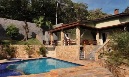 Chácara com 3 dormitórios à venda, 2000 m² por R$ 2.200.000 - Copaco - Arujá/SP
