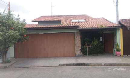 Casa com 4 dormitórios à venda, 220 m² por R$ 960.000,00 - Center Ville - Arujá/SP