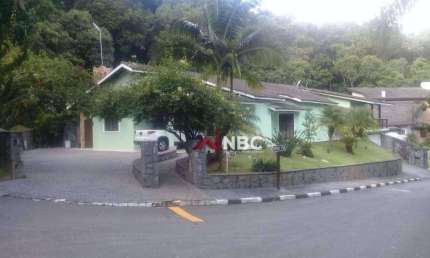 Casa com 5 suítes à venda, 680 m² por R$ 2.800.000 - Condomínio Arujazinho I, II e III - Arujá/SP