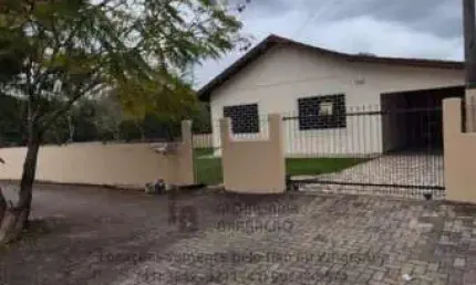 Casa com 3 quartos para alugar na Rua Miguel Bertolino Pizzato, 797, Iguaçu, Araucária