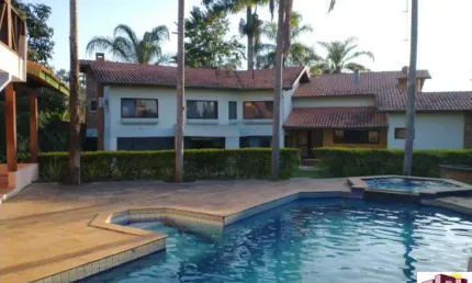 Imperdível casa à venda em Boituva-SP, no Condomínio Residencial Saint Claire: 4 quartos, 1 suíte, 2 salas, 5 banheiros, 4 vagas, 556,90 m².