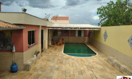 Casa com 4 quartos à venda na Vila Doutor Laurindo, Tatuí  por R$ 650.000