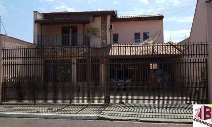 Imperdível! Casa à venda em Laranjal Paulista-SP, bairro São José. 2 quartos, 2 suítes, 2 salas, 2 banheiros, 2 vagas, 231,42m².