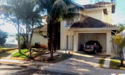 Luxuosa mansão em condomínio Flora Ville, Boituva-SP: 6 quartos, 1 suíte, 3 salas, 6 banheiros, 2 vagas de garagem, 500m². Venda ou locação!