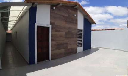 Espetacular Residência à Venda em Boituva-SP, Jardim São Paulo: 5 Quartos, 2 Salas, 3 Banheiros, 2 Vagas, 155m².