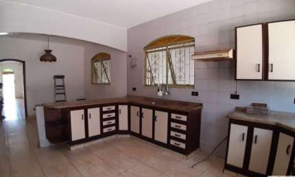 Imperdível: Casa à venda ou locação em Boituva-SP, bairro Cidade Jardim, 3 quartos, 1 suíte, 1 sala, 2 banheiros, 1 vaga, 150m².