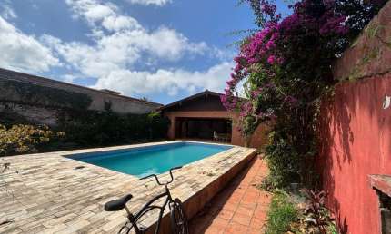 Casa à venda no Loteamento João Batista Julião com 4 quartos