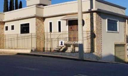 Casa com 3 dormitórios à venda, 273 m² por R$ 800.000 - Campos Elíseos - Varginha/MG