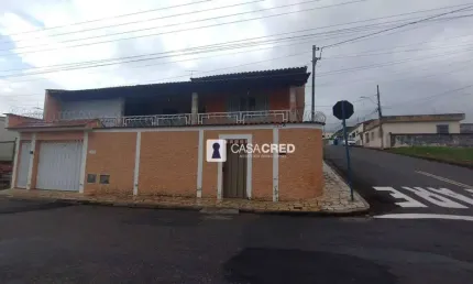 Casa com 5 dormitórios à venda, 260 m² por R$ 820.000,00 - Jardim Canaã - Varginha/MG